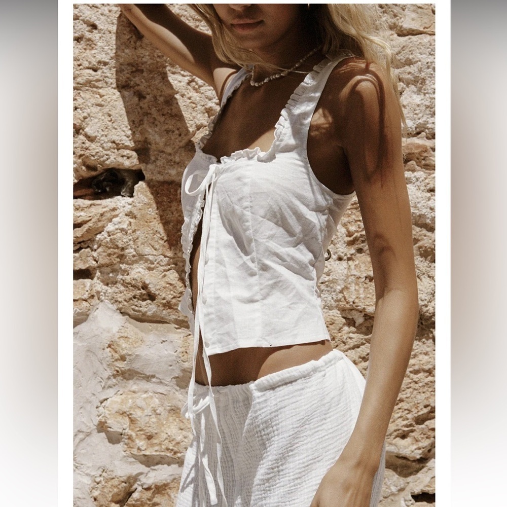 White Ruffled Crop Top - Picture 3 of 9